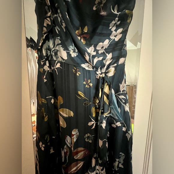 Adelyn Rae | Elaine Midi Dress - Picture 4 of 6